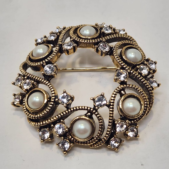 Monet Gold Tone Faux Pearl Crystal Wreath Brooch Pin Swirls Open Work Circle - Picture 2 of 5